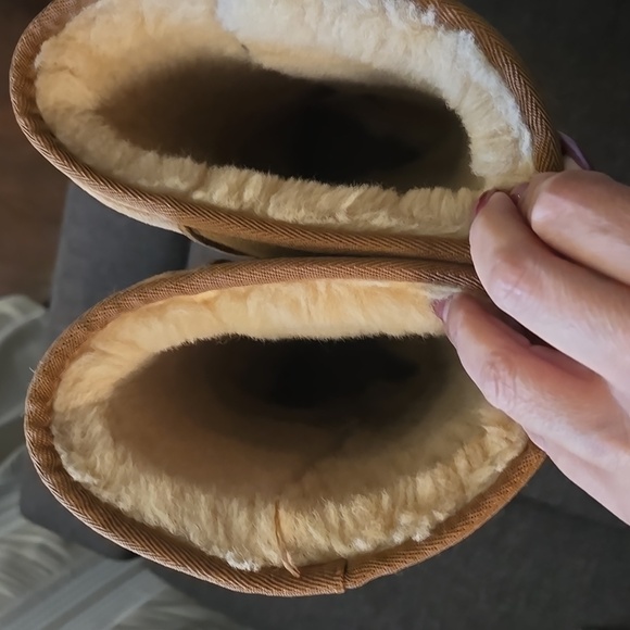 UGG boots - Picture 6 of 7